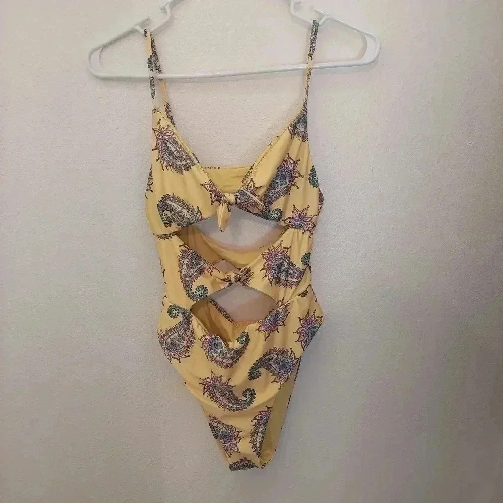 Isabella Rose Yellow Paisley Print Monokini Medium - Picture 1 of 9